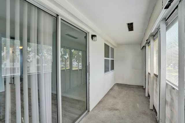 358 Oakridge T 358, Deerfield Beach, FL 33442