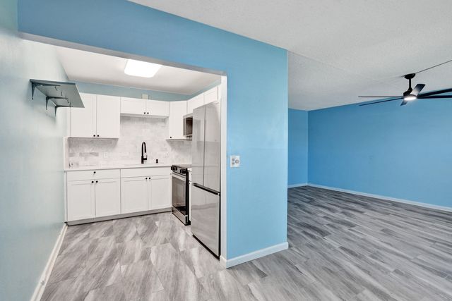 358 Oakridge T 358, Deerfield Beach, FL 33442