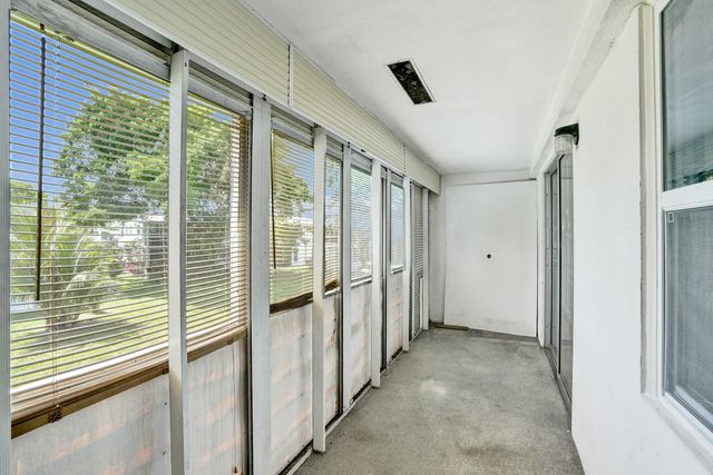 358 Oakridge T 358, Deerfield Beach, FL 33442