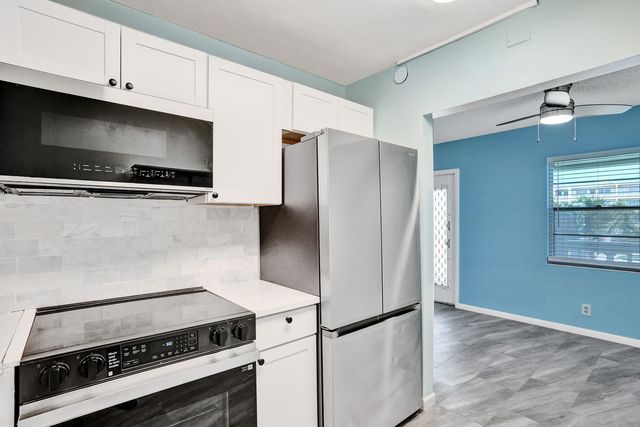 358 Oakridge T 358, Deerfield Beach, FL 33442