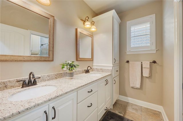 2934 Ambrose Drive, Bryan, TX 77808