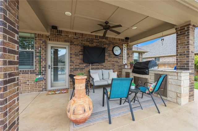 2934 Ambrose Drive, Bryan, TX 77808