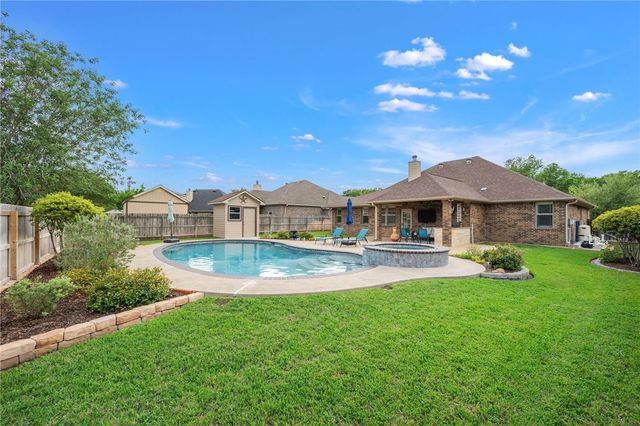 2934 Ambrose Drive, Bryan, TX 77808