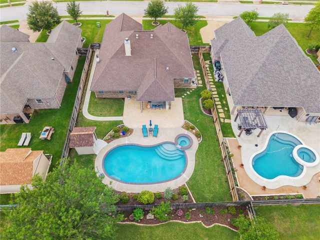 2934 Ambrose Drive, Bryan, TX 77808