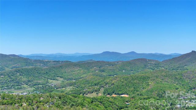 303 Sugar Top Drive 2909, Sugar Mountain, NC 28604