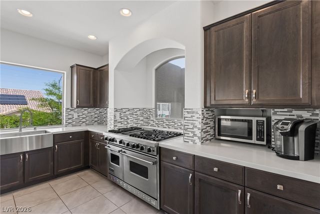 5707 Robin Ridge Avenue, Las Vegas, NV 89141