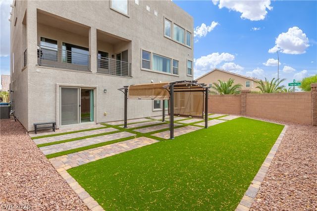 5707 Robin Ridge Avenue, Las Vegas, NV 89141