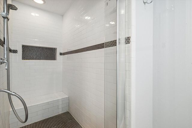 2910 Freshmeadows Drive, Houston, TX 77063