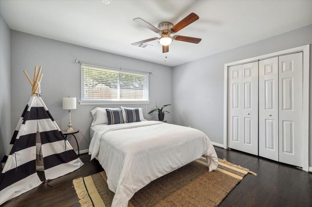 2910 Freshmeadows Drive, Houston, TX 77063