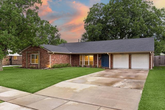 2910 Freshmeadows Drive, Houston, TX 77063
