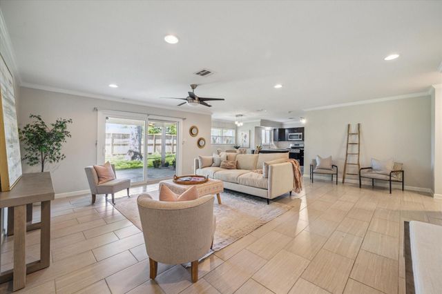2910 Freshmeadows Drive, Houston, TX 77063