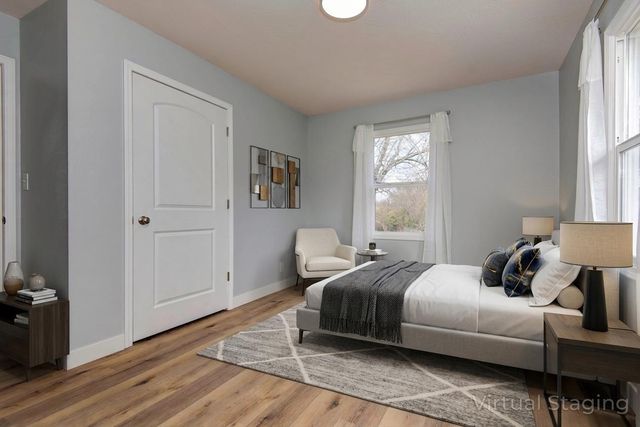 2611 E Pacific Street, Springfield, MO 65803