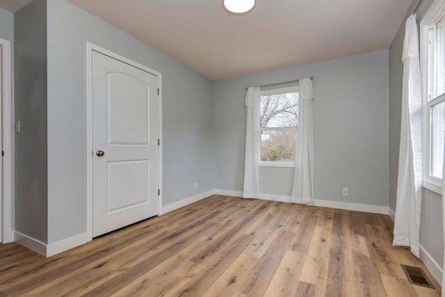 2611 E Pacific Street, Springfield, MO 65803