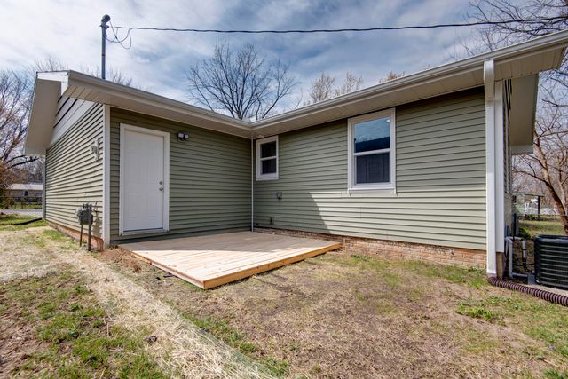 2611 E Pacific Street, Springfield, MO 65803