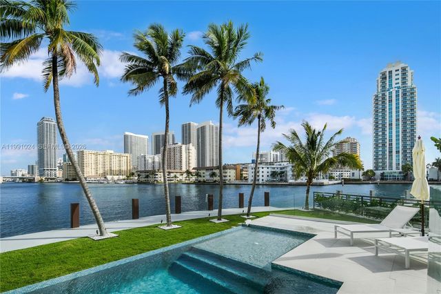 501 Palm Dr, Hallandale Beach, FL 33009