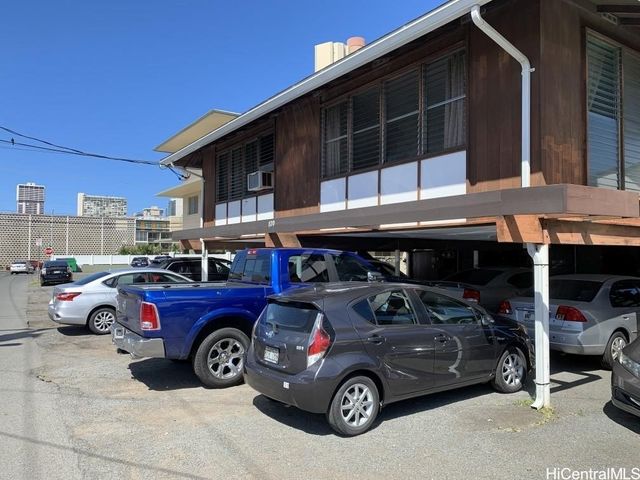720 Mahiai Street, Honolulu, HI 96826
