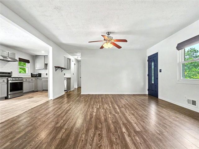 273 Norton Circle SE, Smyrna, GA 30082