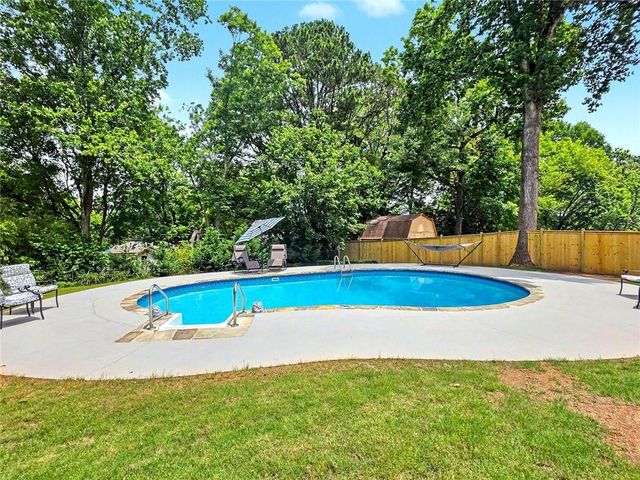 273 Norton Circle SE, Smyrna, GA 30082