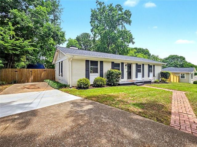 273 Norton Circle SE, Smyrna, GA 30082
