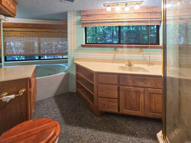 90 Lago Way, Hot Springs Village, AR 71909