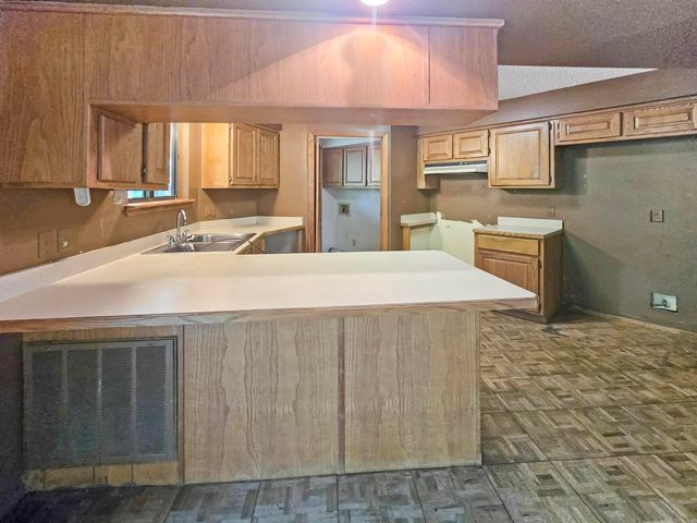 90 Lago Way, Hot Springs Village, AR 71909