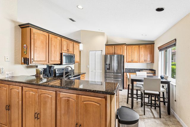 4797 NW 7th Place, Deerfield Beach, FL 33442