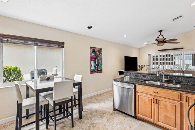 4797 NW 7th Place, Deerfield Beach, FL 33442