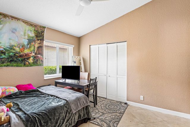 4797 NW 7th Place, Deerfield Beach, FL 33442