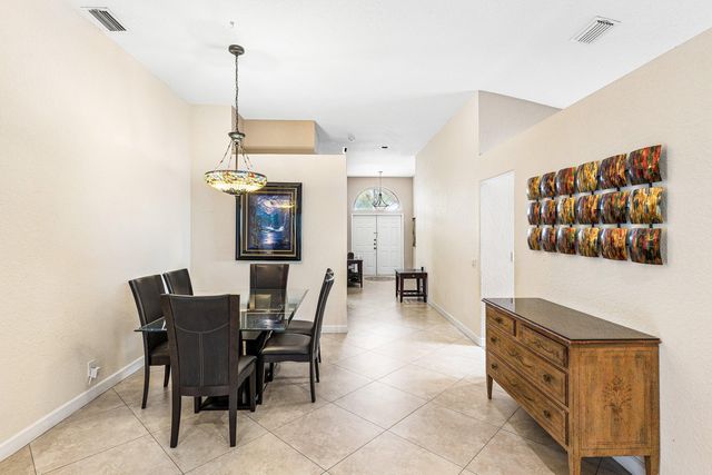 4797 NW 7th Place, Deerfield Beach, FL 33442