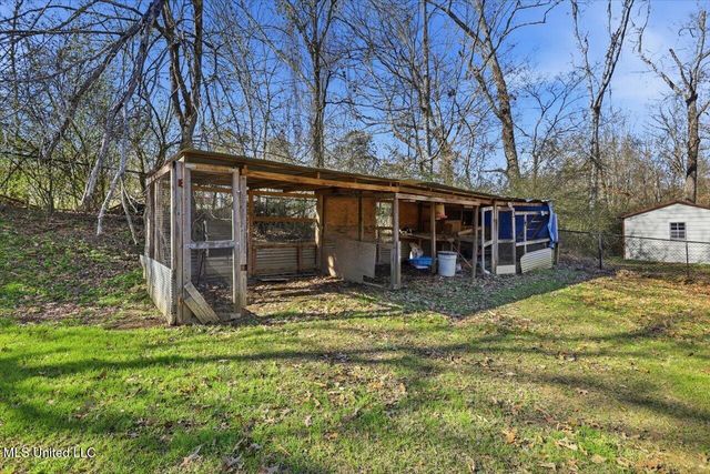 2244 Florence Byram Road, Florence, MS 39073