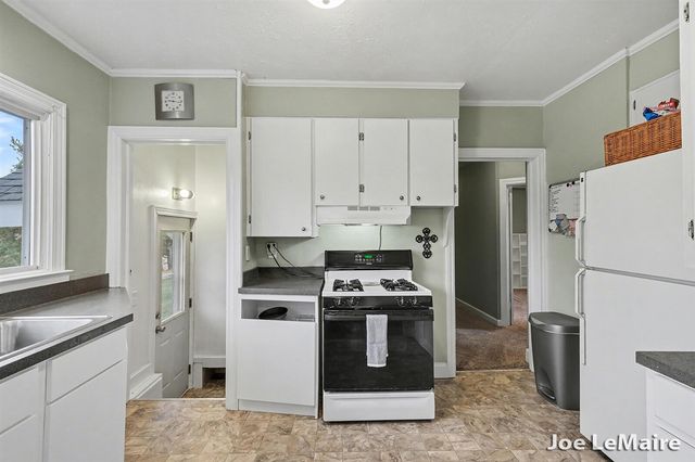 6251 Ashley Avenue, Belding, MI 48809