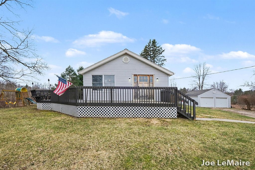 6251 Ashley Avenue, Belding, MI 48809