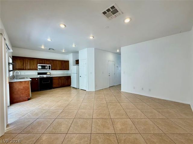 884 BLUE ROSALIE Place, Henderson, NV 89052