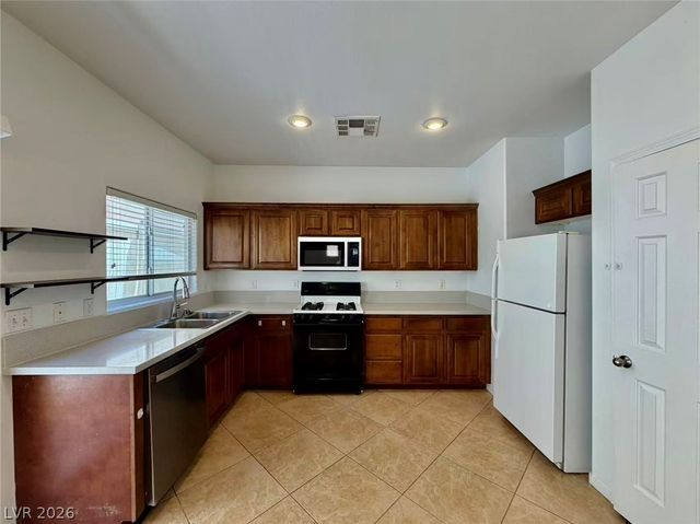 884 BLUE ROSALIE Place, Henderson, NV 89052