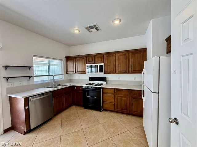 884 BLUE ROSALIE Place, Henderson, NV 89052