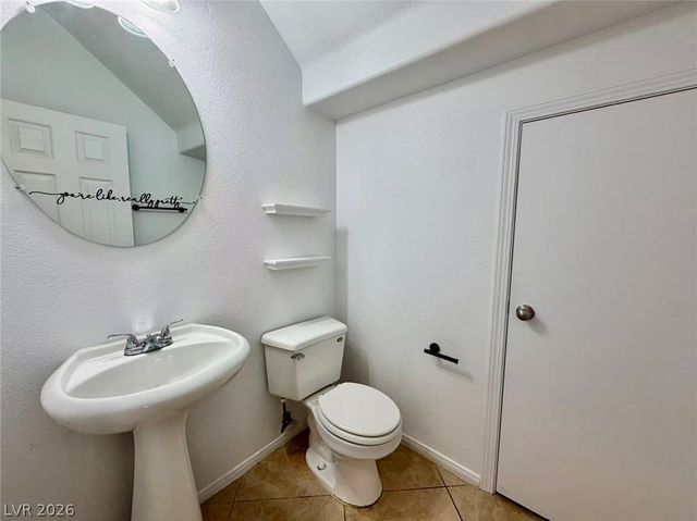 884 BLUE ROSALIE Place, Henderson, NV 89052