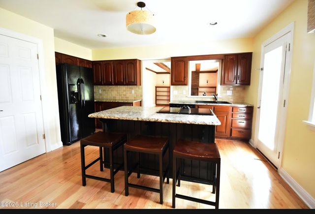 308 Hawick Pl, Louisville, KY 40223