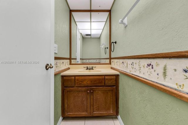 3650 Inverrary Drive 3A, Lauderhill, FL 33319