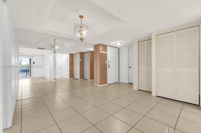 3650 Inverrary Drive 3A, Lauderhill, FL 33319