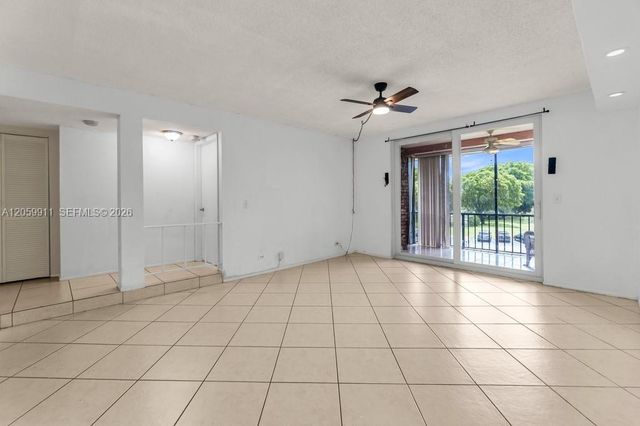 3650 Inverrary Drive 3A, Lauderhill, FL 33319