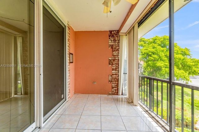 3650 Inverrary Drive 3A, Lauderhill, FL 33319