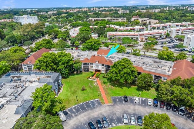 3650 Inverrary Drive 3A, Lauderhill, FL 33319