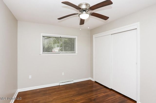 811 Fairfax Circle, Jackson, MS 39211