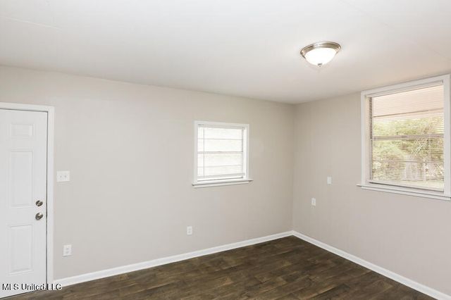 811 Fairfax Circle, Jackson, MS 39211