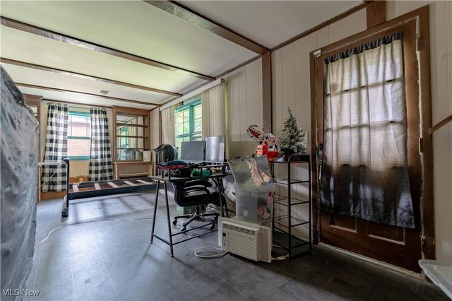 815 44th Street NE, Canton, OH 44714