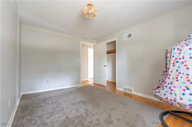 815 44th Street NE, Canton, OH 44714