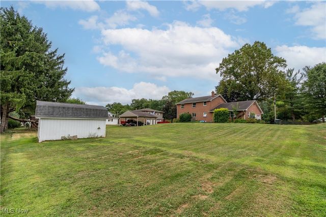 815 44th Street NE, Canton, OH 44714