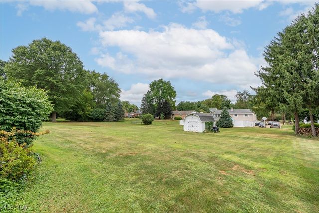 815 44th Street NE, Canton, OH 44714