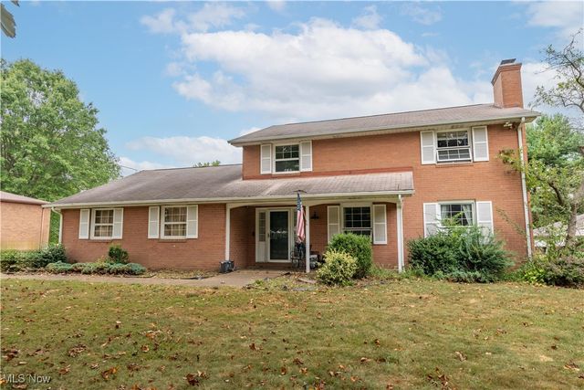 815 44th Street NE, Canton, OH 44714