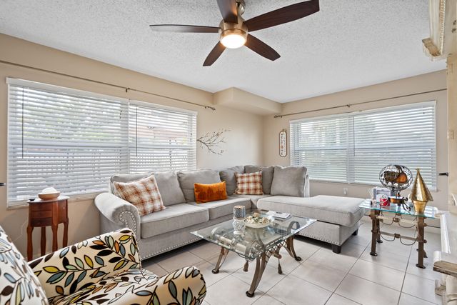 3325 SW Sunset Trace Circle, Palm City, FL 34990